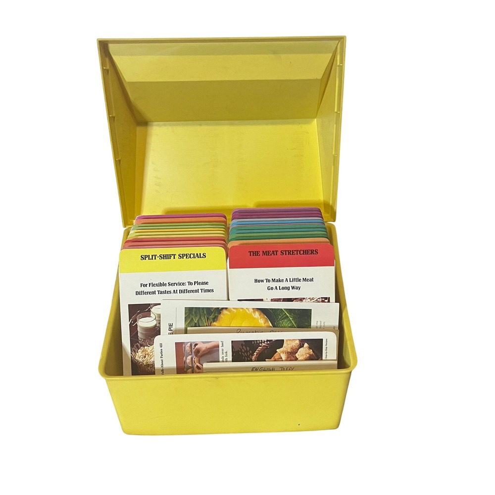 Vintage Betty Crocker Recipe Card Set Yellow Plastic Box Case Complete
